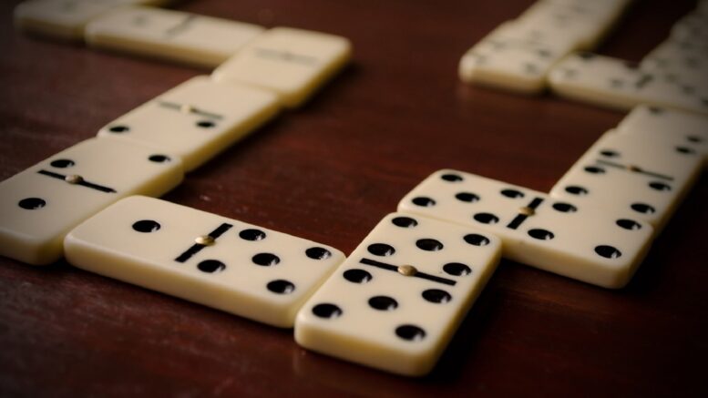 Increíble historia del dominó